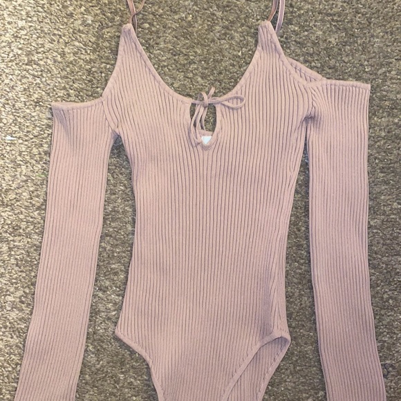 Tan Ribbed Off Shoulder Keyhole Tie Front Bodysuit Taupe Sweater Long Sleeve 🤎 - Picture 3 of 8